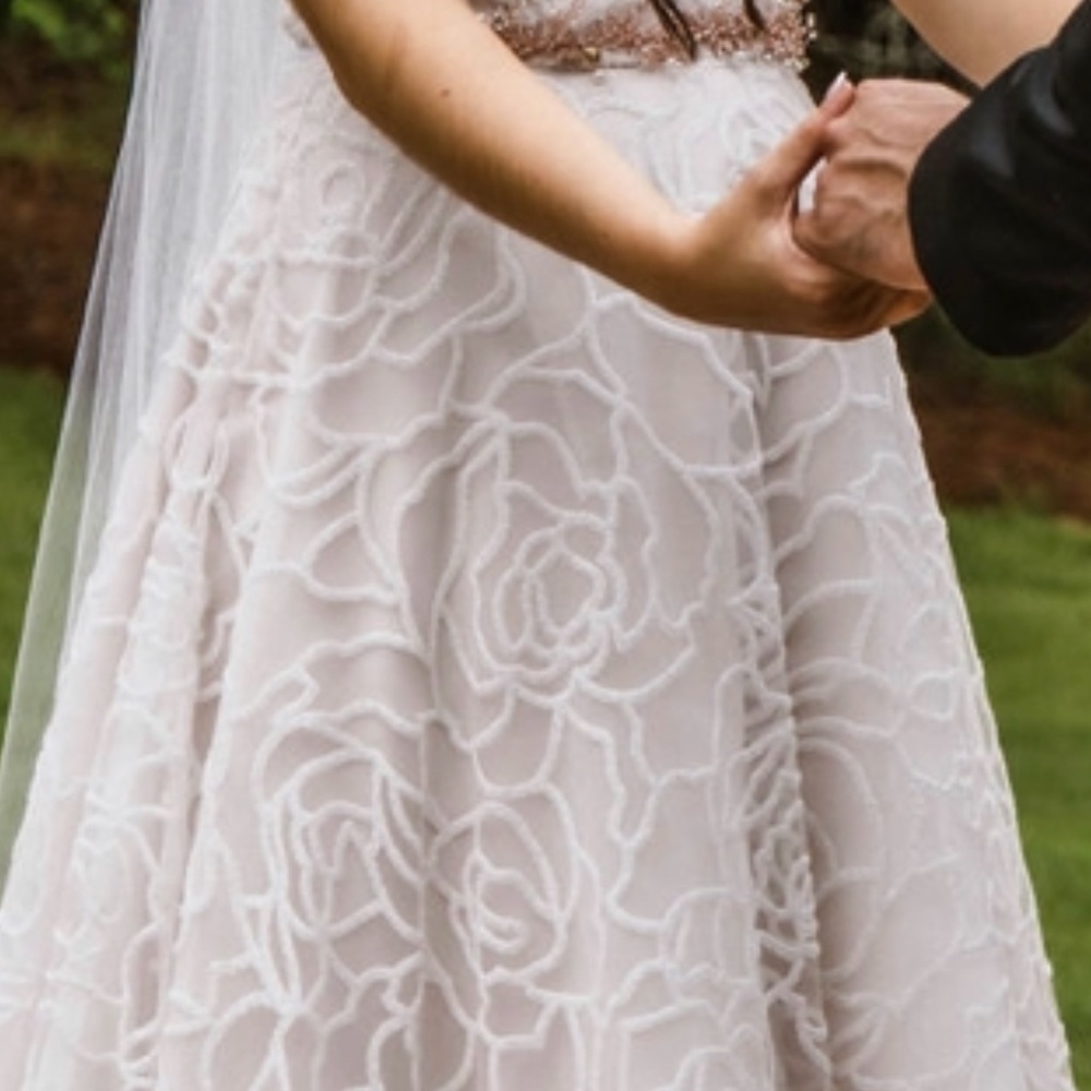 David’s bridal ballgown, wedding dress - Picture 6 of 6